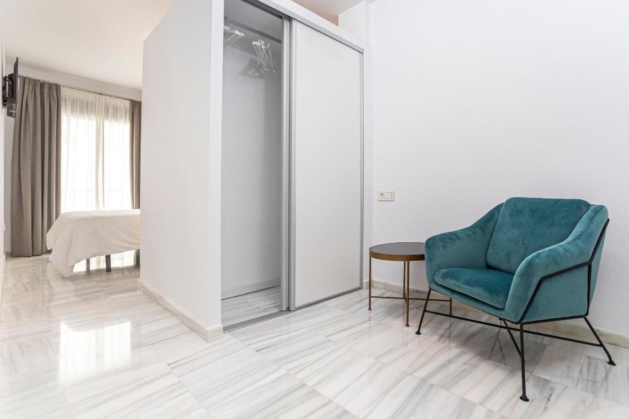 Malaga Rivas 34 Suites Homes Ngoại thất bức ảnh