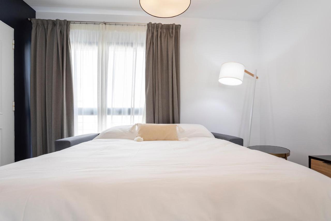 Malaga Rivas 34 Suites Homes Ngoại thất bức ảnh